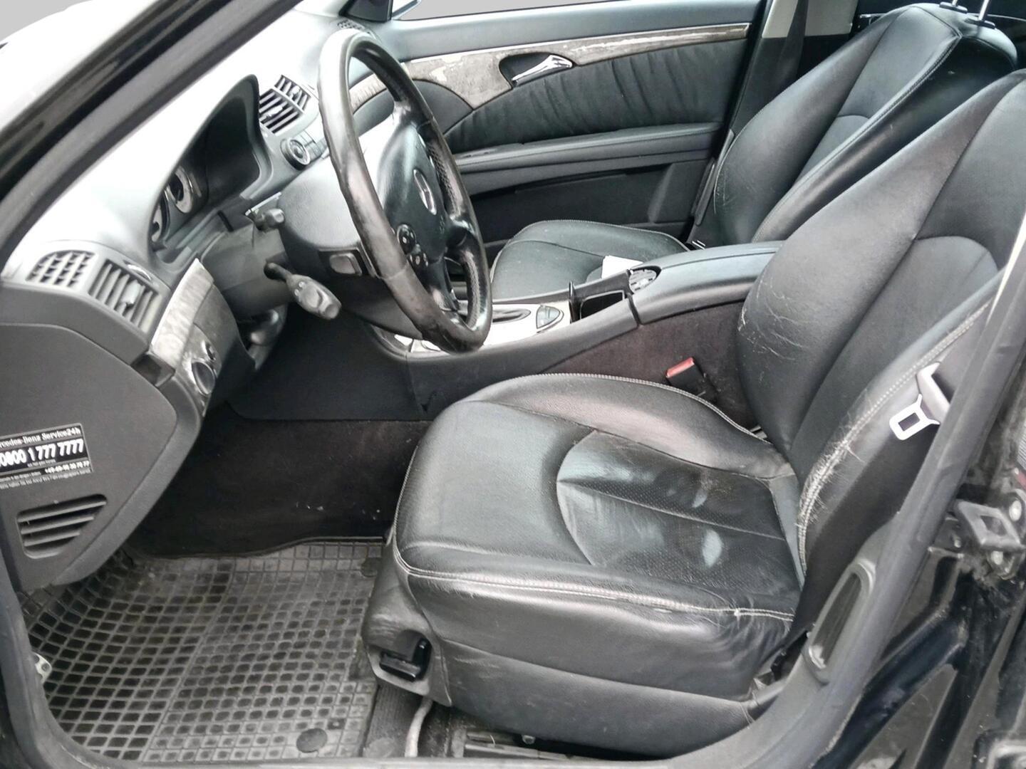 MERCEDES-BENZ E 2006
