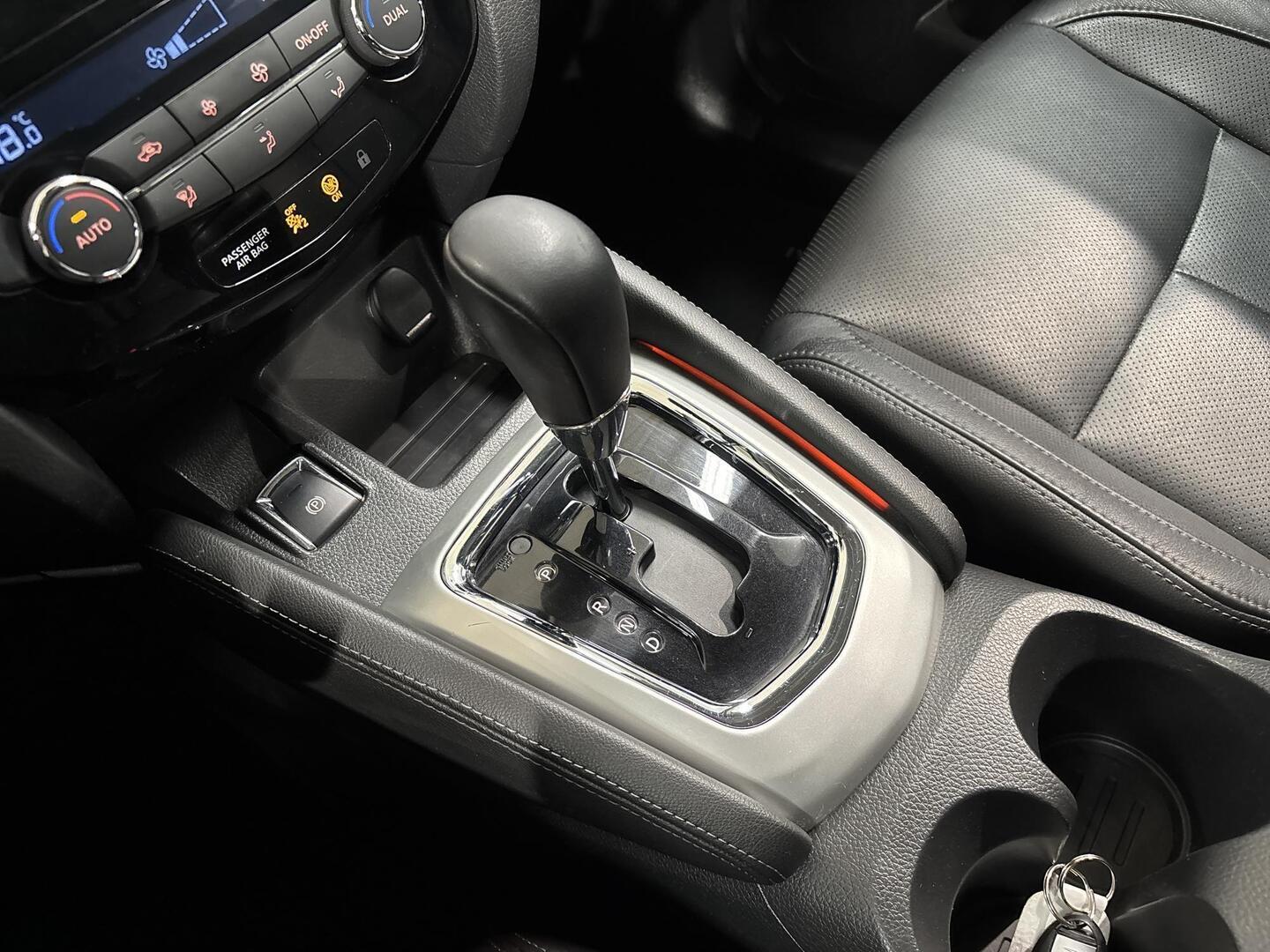 NISSAN Qashqai 2016