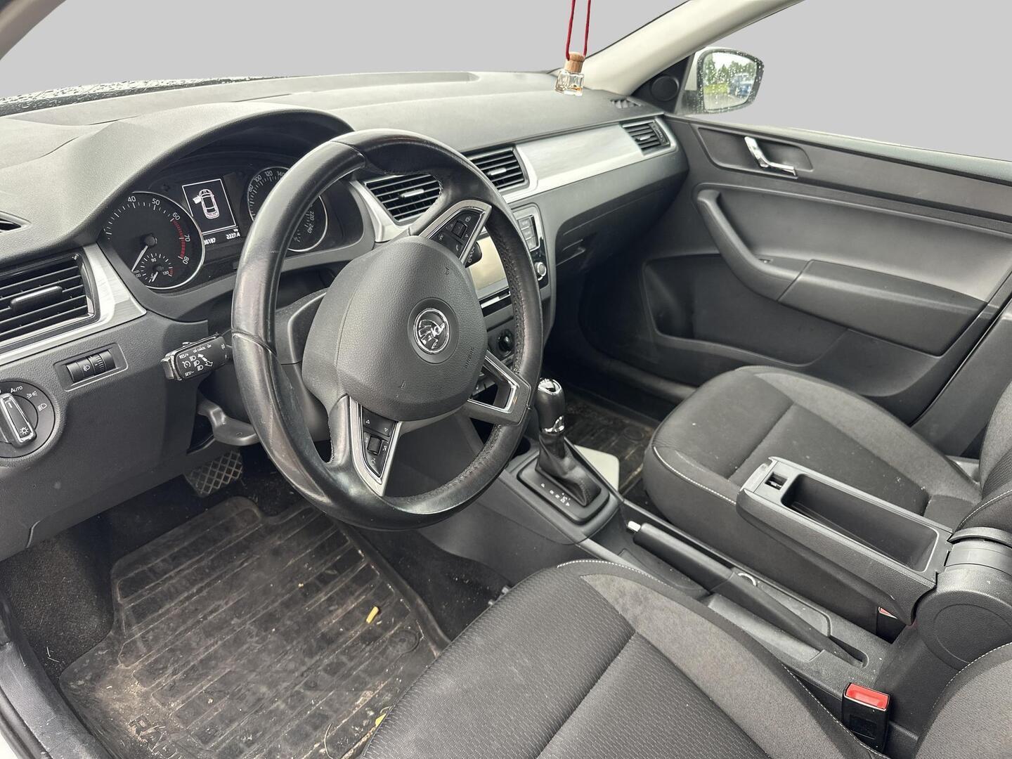SKODA Rapid 2016