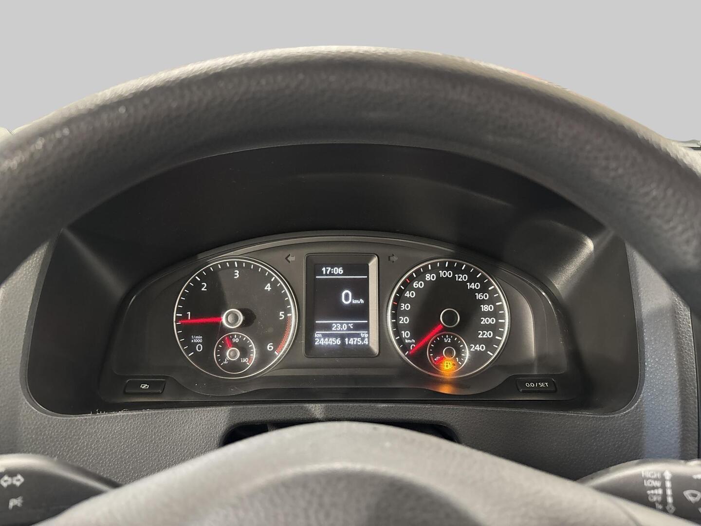 VOLKSWAGEN Caravelle 2010