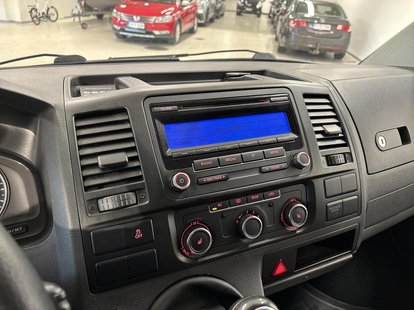 VOLKSWAGEN Caravelle 2010