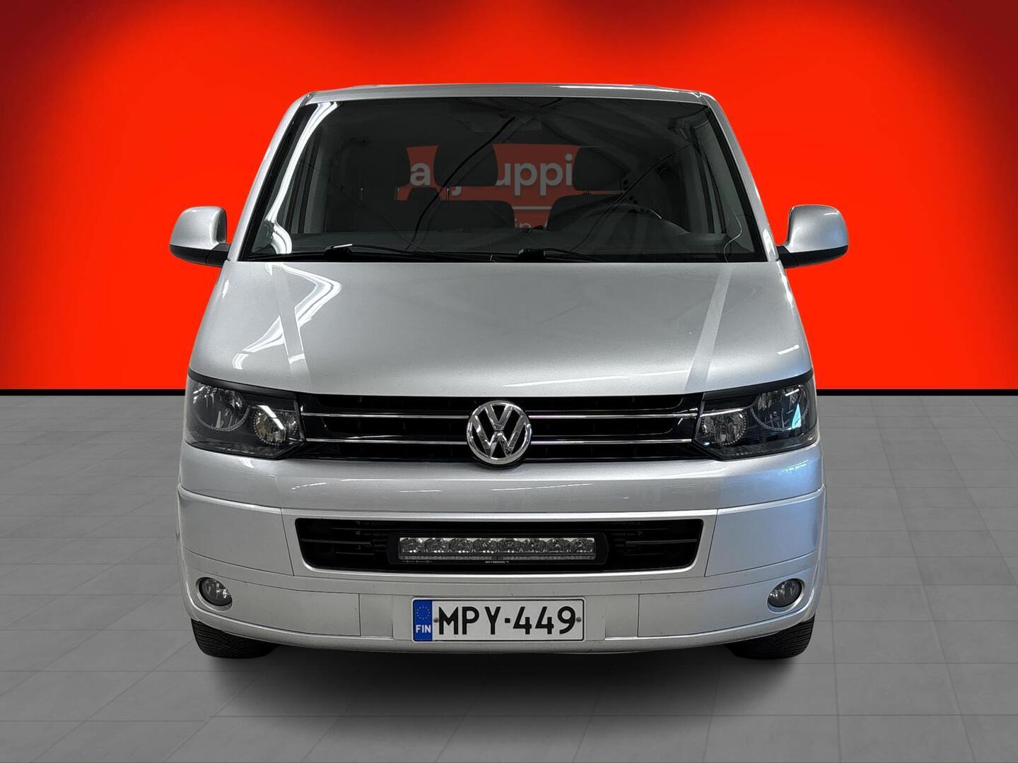 VOLKSWAGEN Caravelle 2010