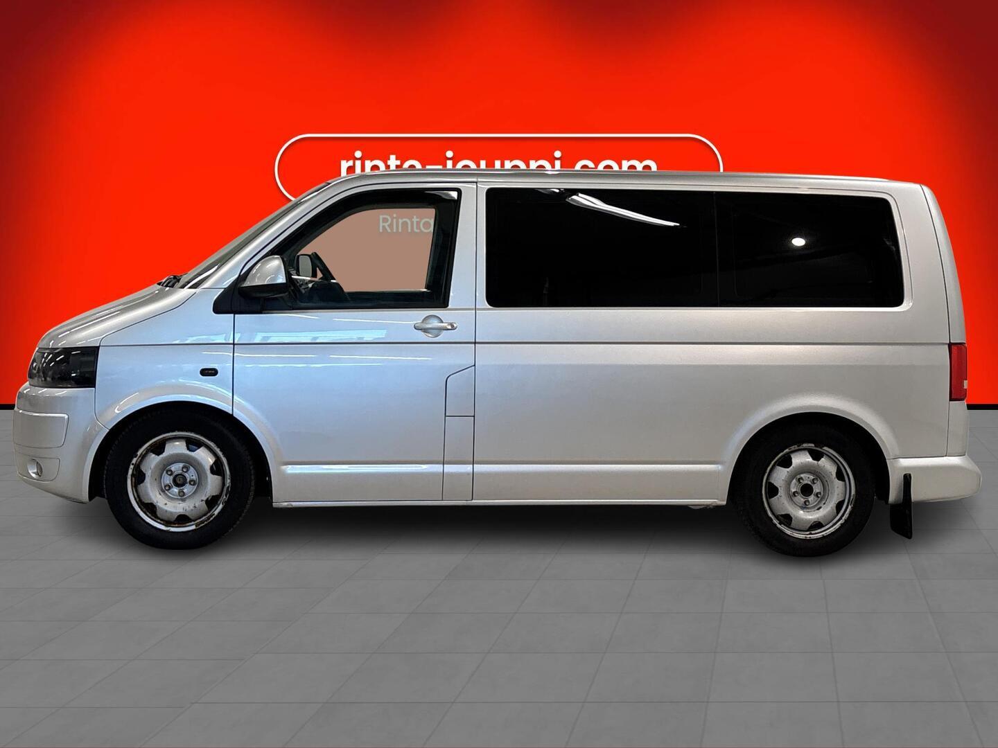 VOLKSWAGEN Caravelle 2010