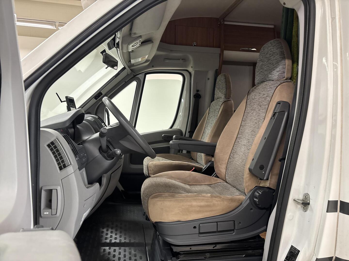 ADRIA Sport 577 SP 2010