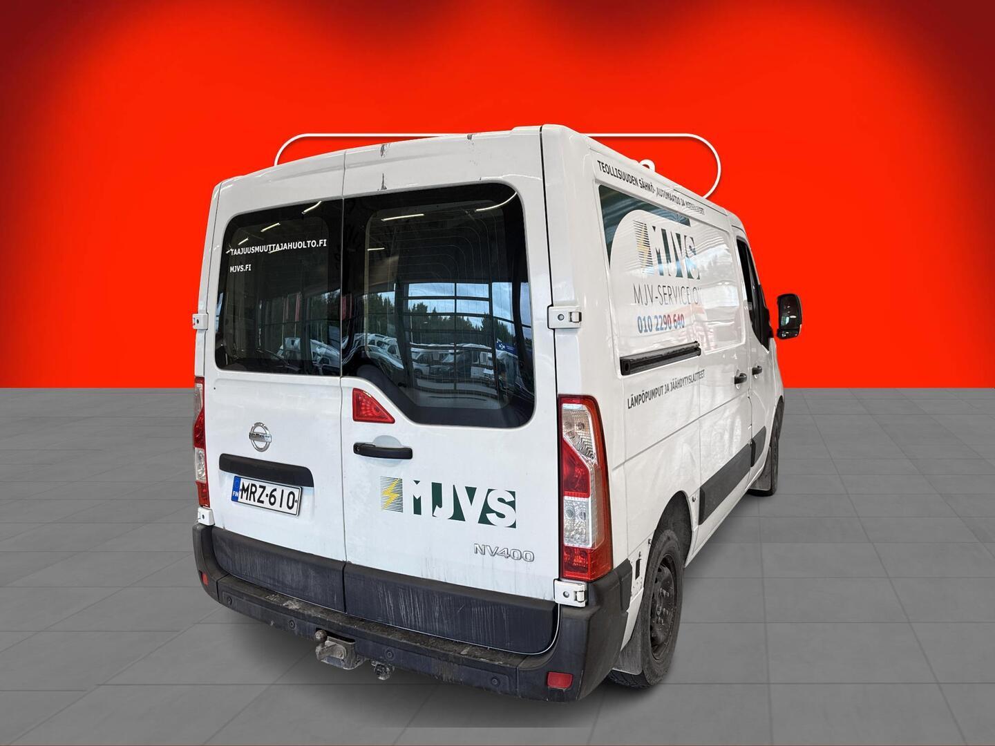 NISSAN NV400 2016