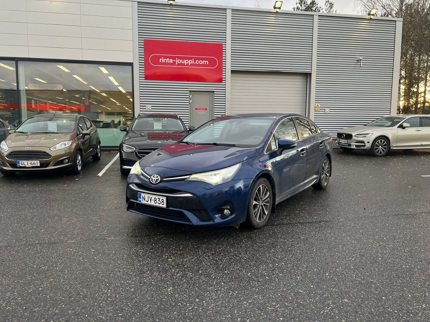 TOYOTA Avensis 2016