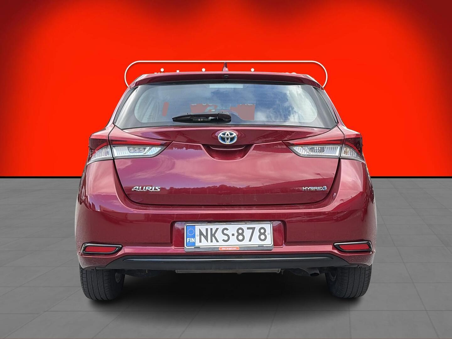 TOYOTA Auris 2017
