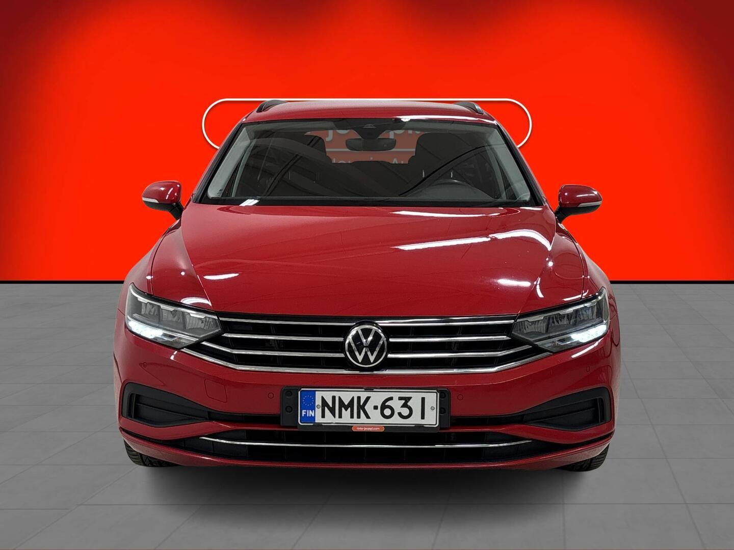 VOLKSWAGEN Passat 2022