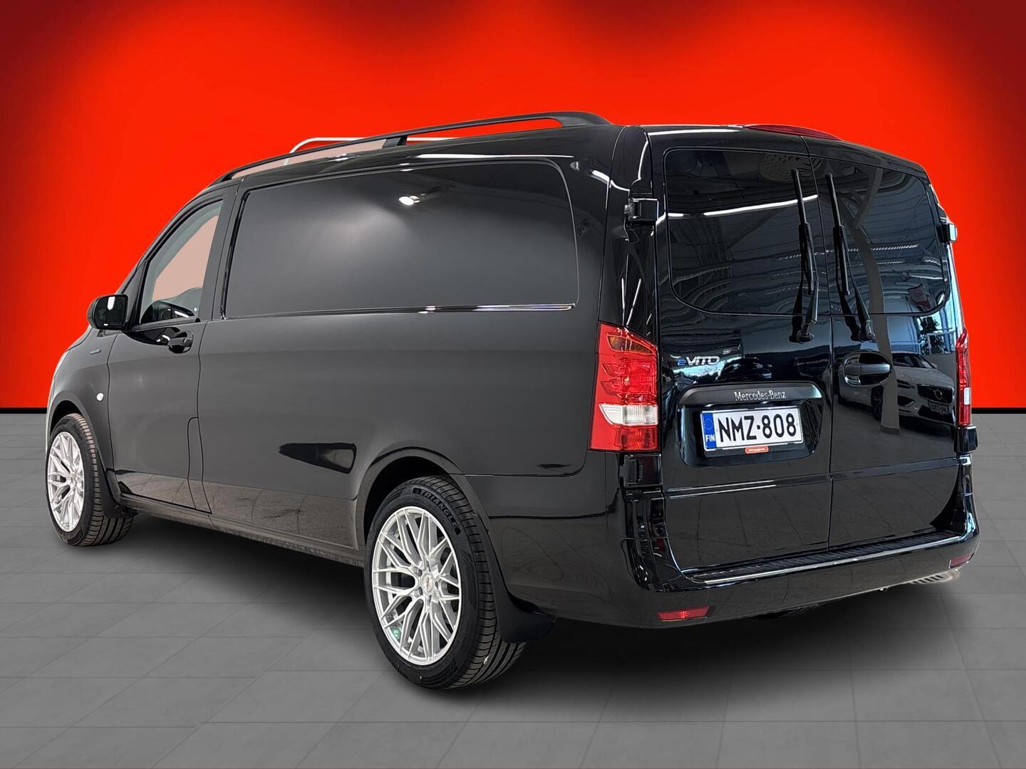 MERCEDES-BENZ Vito 2023