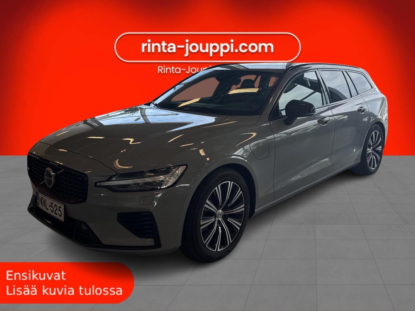 VOLVO V60 2024