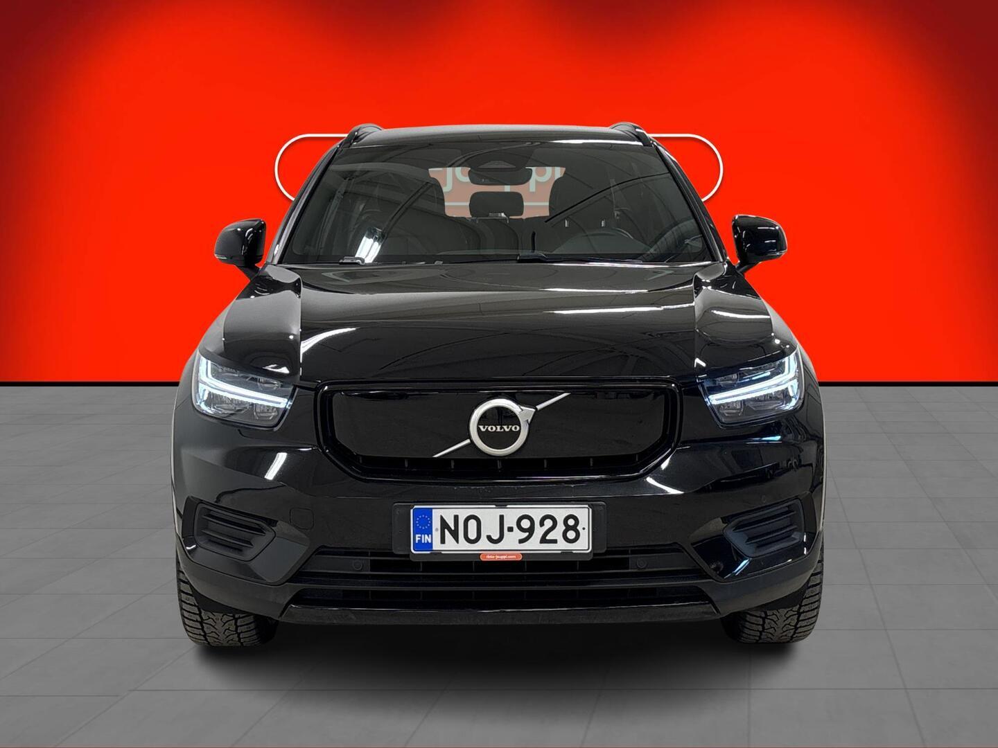 VOLVO XC40 2022
