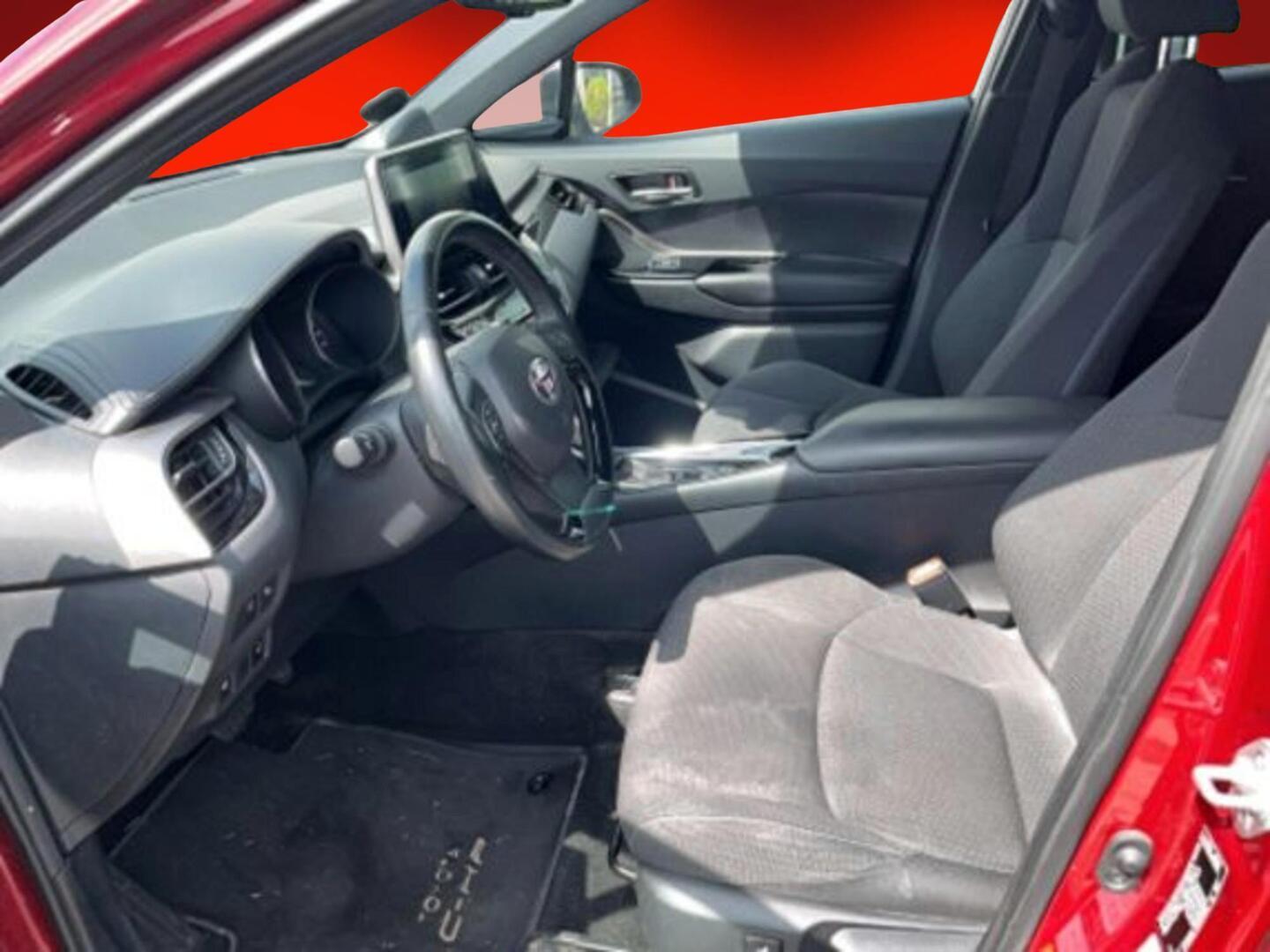 TOYOTA C-HR 2018