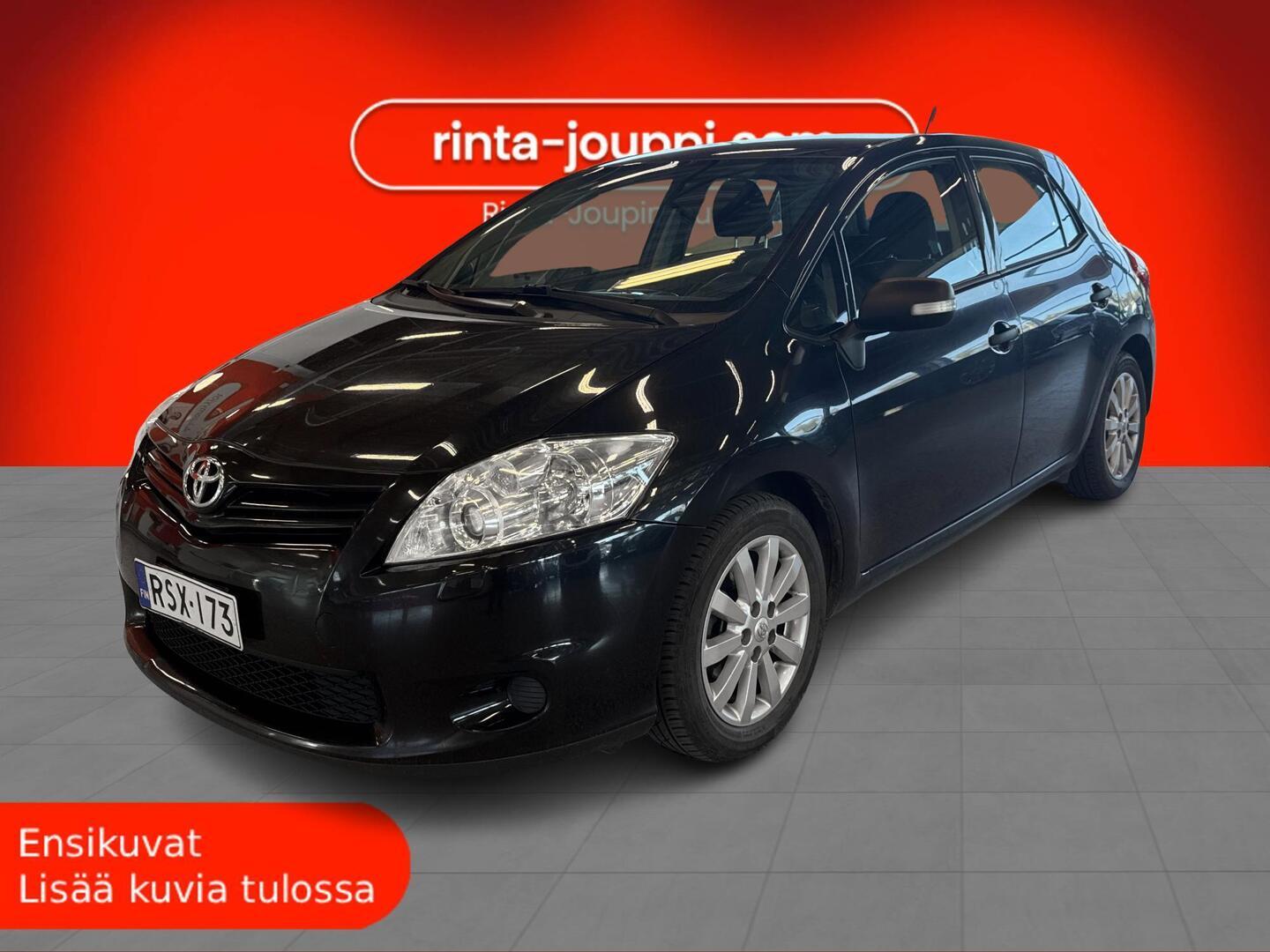 TOYOTA Auris 2010
