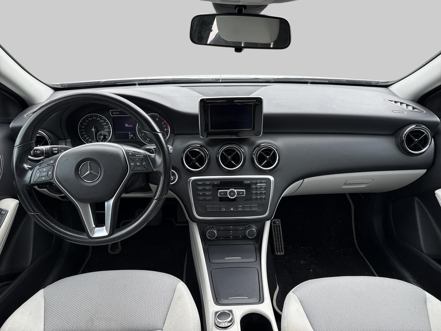 MERCEDES-BENZ A 2013