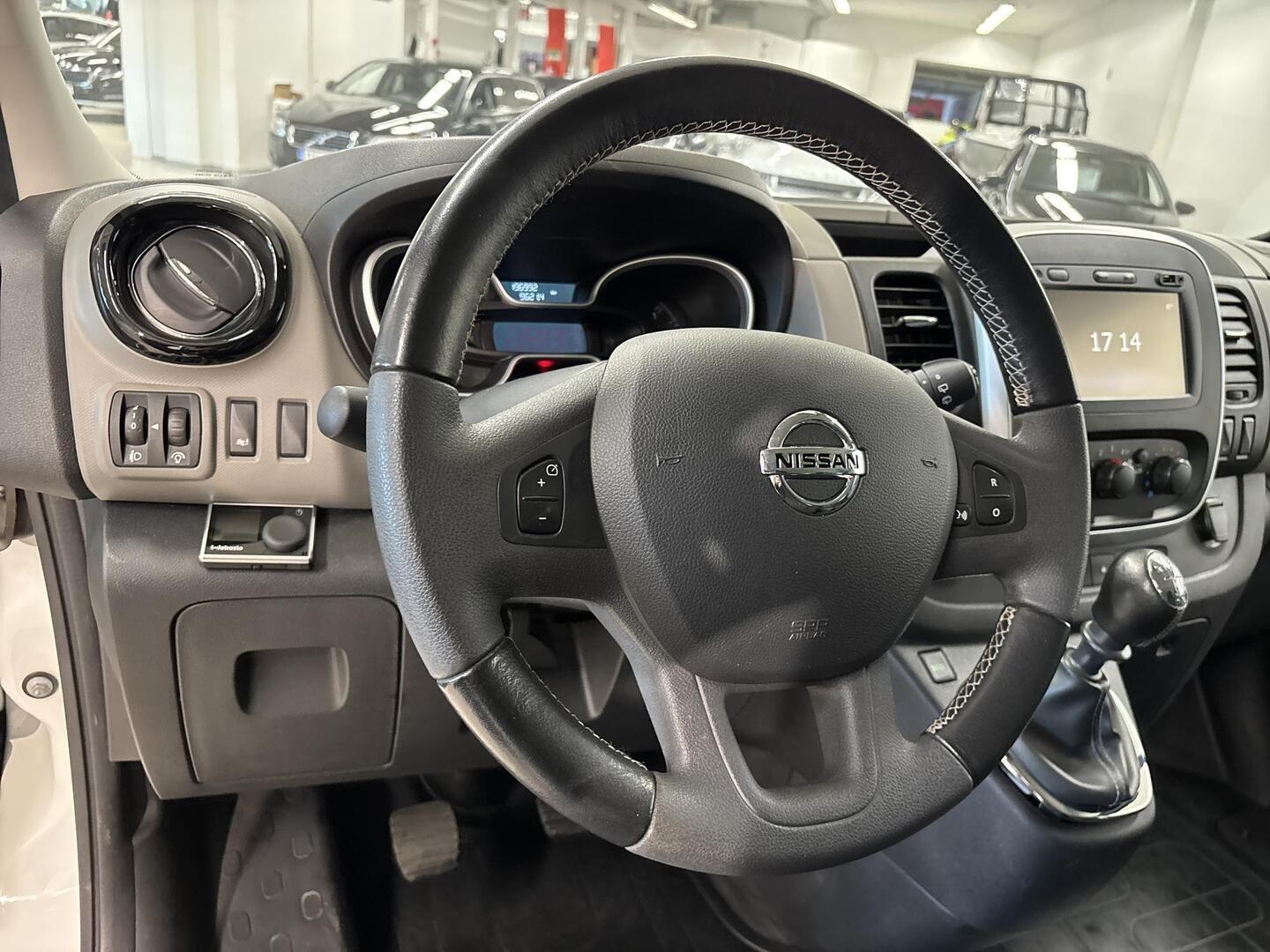 NISSAN NV300 2019