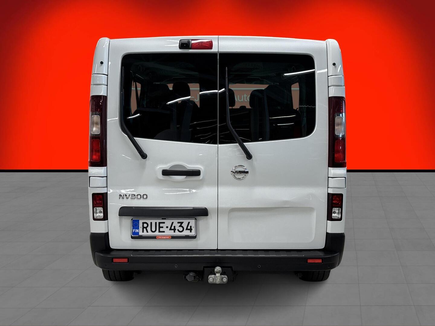 NISSAN NV300 2019