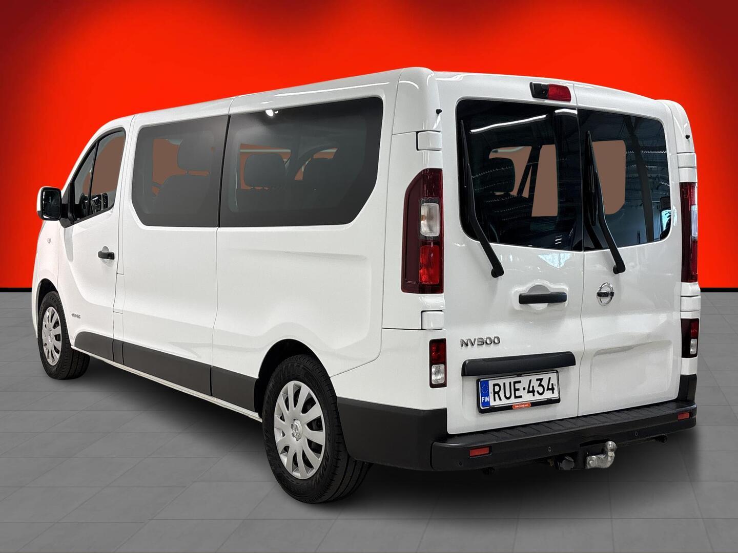 NISSAN NV300 2019