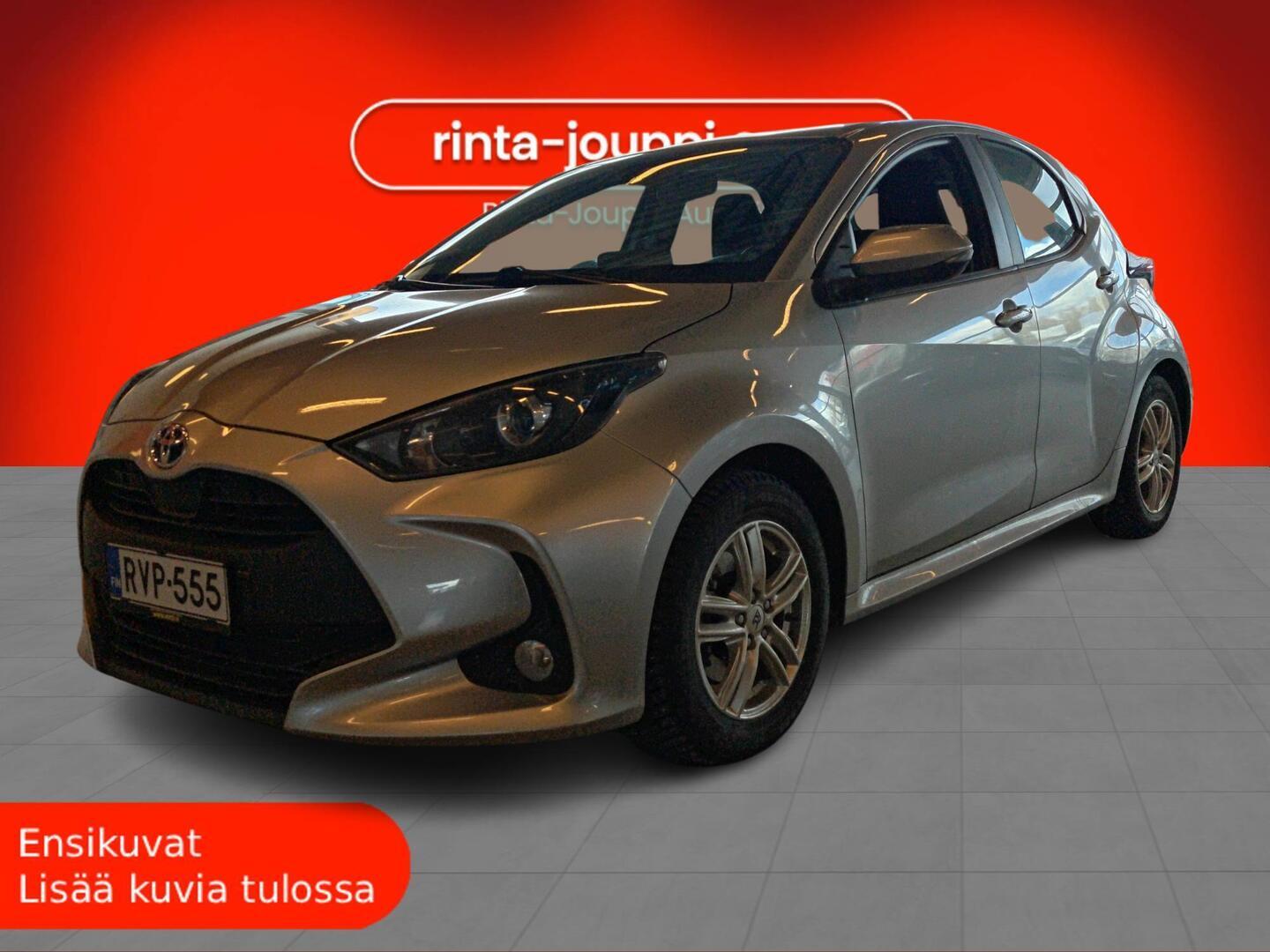 TOYOTA Yaris 2023