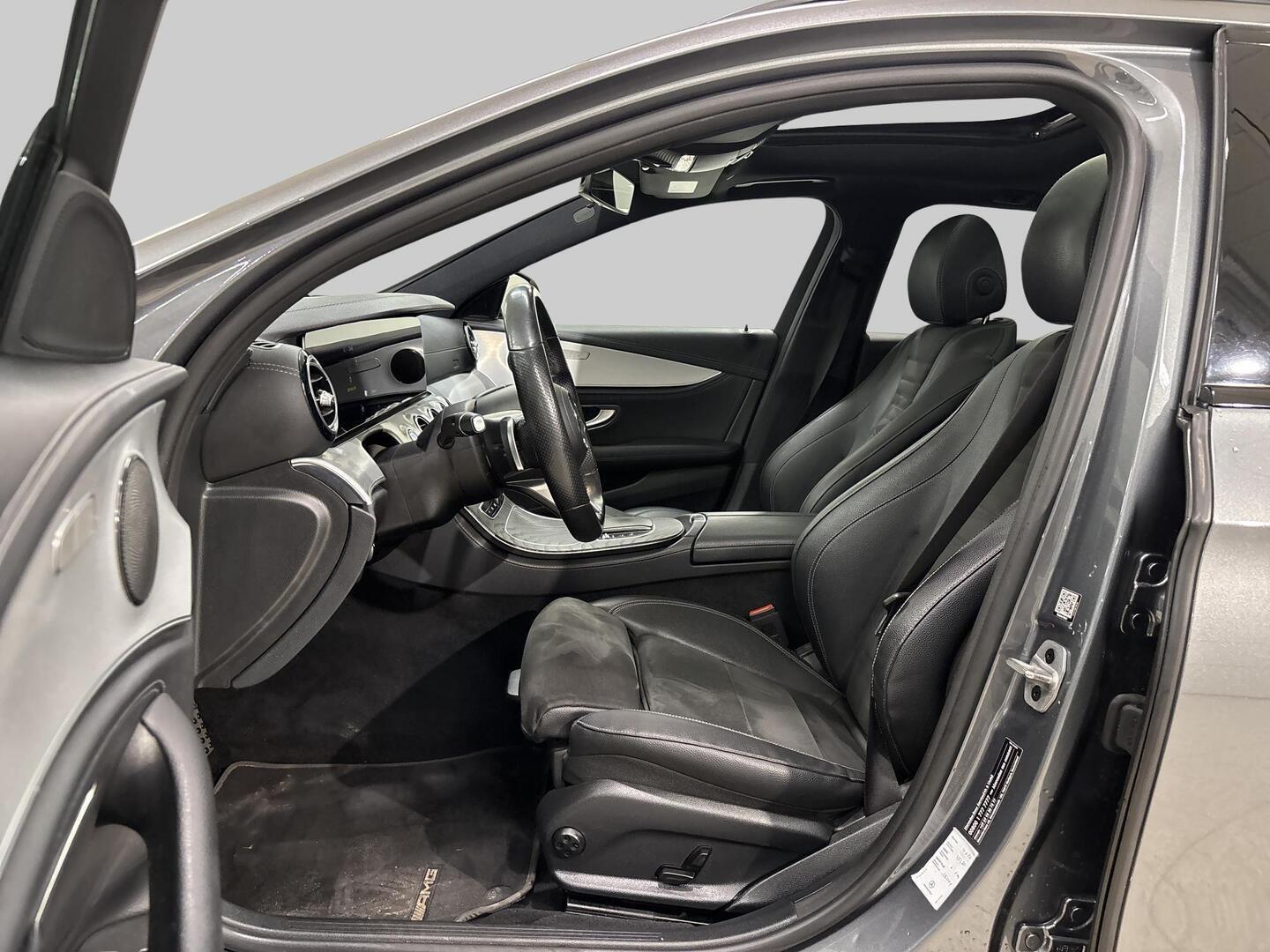 MERCEDES-BENZ E 2021