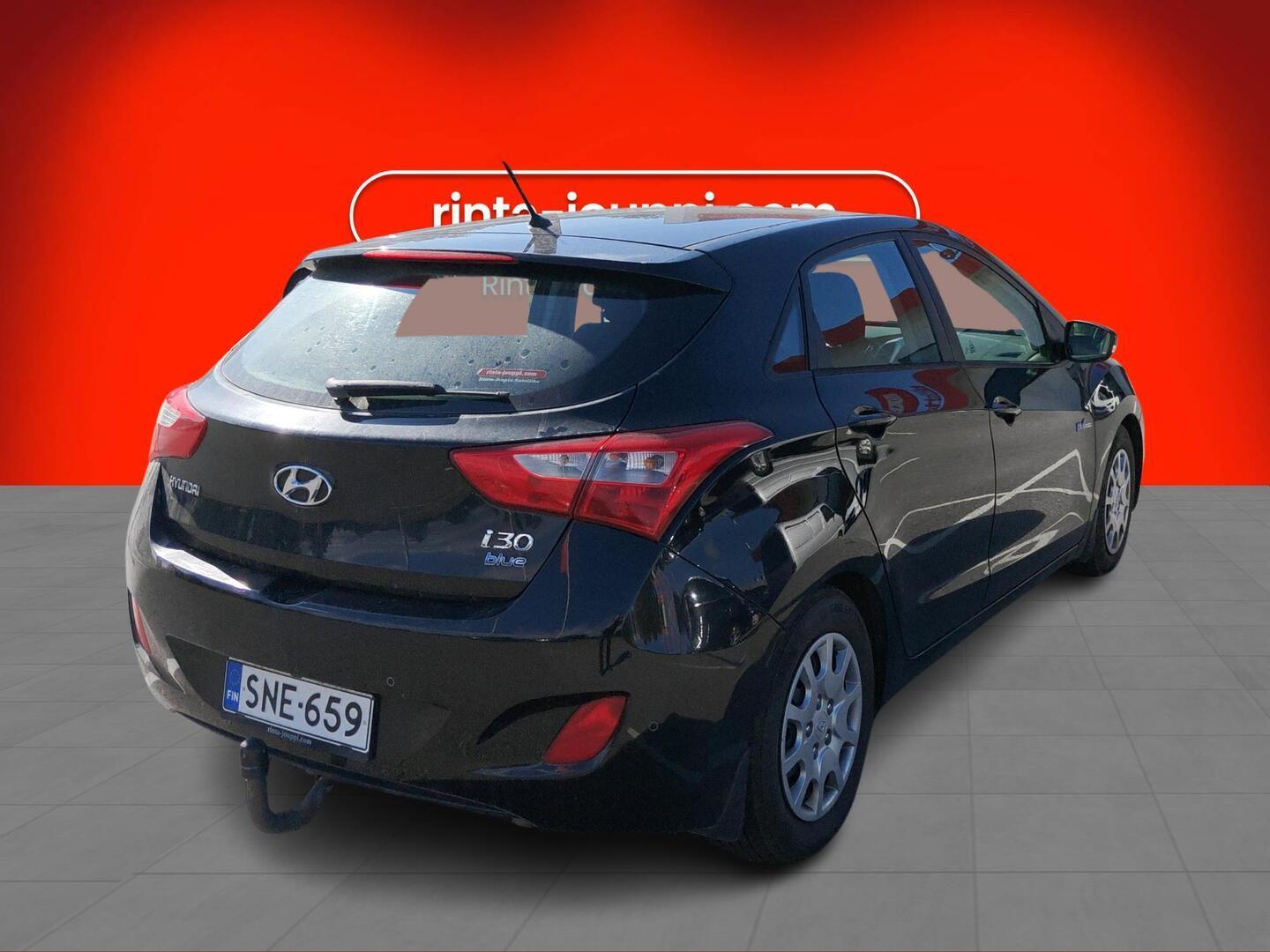 HYUNDAI i30 5d 2012