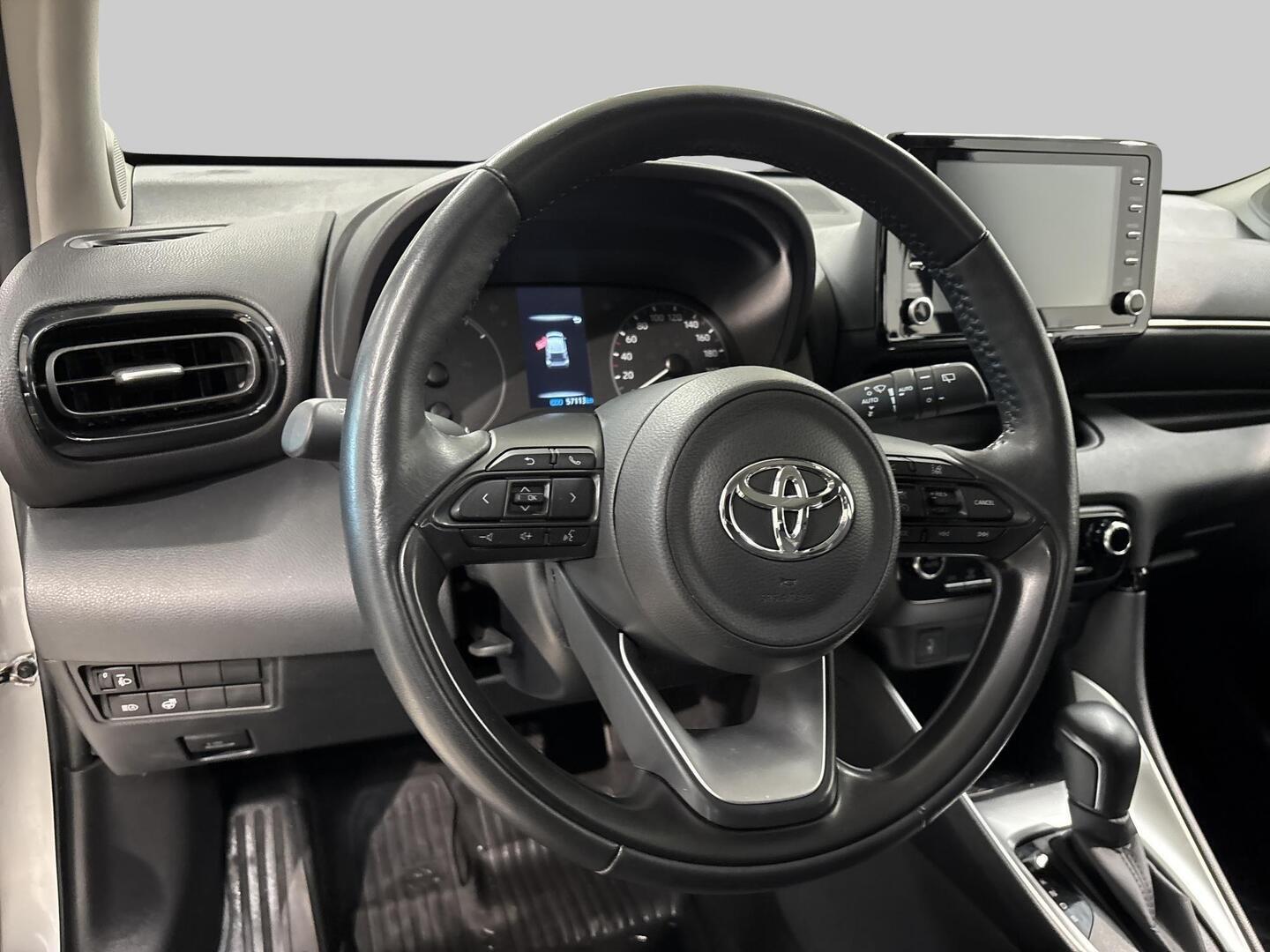 TOYOTA Yaris 2024