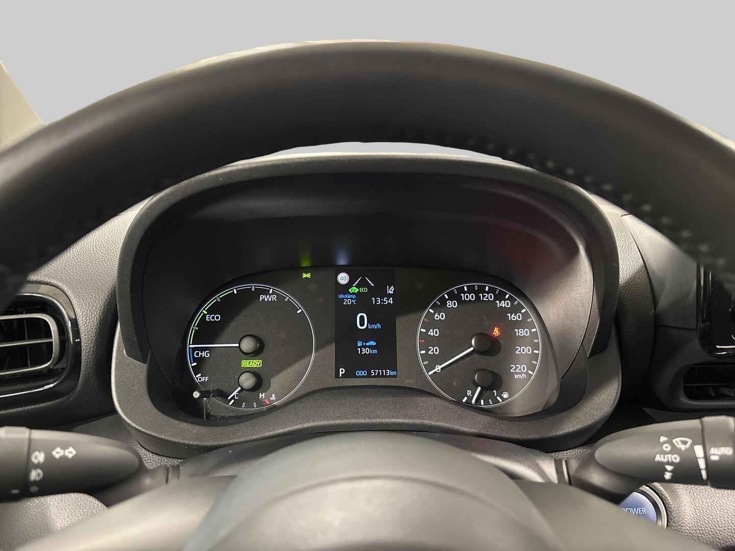 TOYOTA Yaris 2024