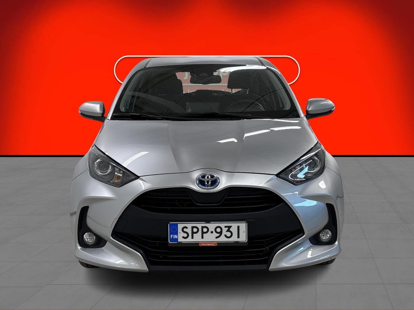 TOYOTA Yaris 2024