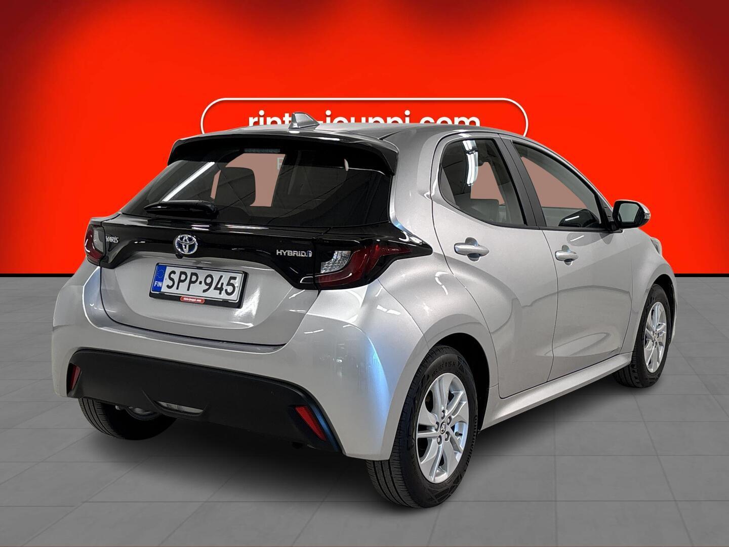 TOYOTA Yaris 2024