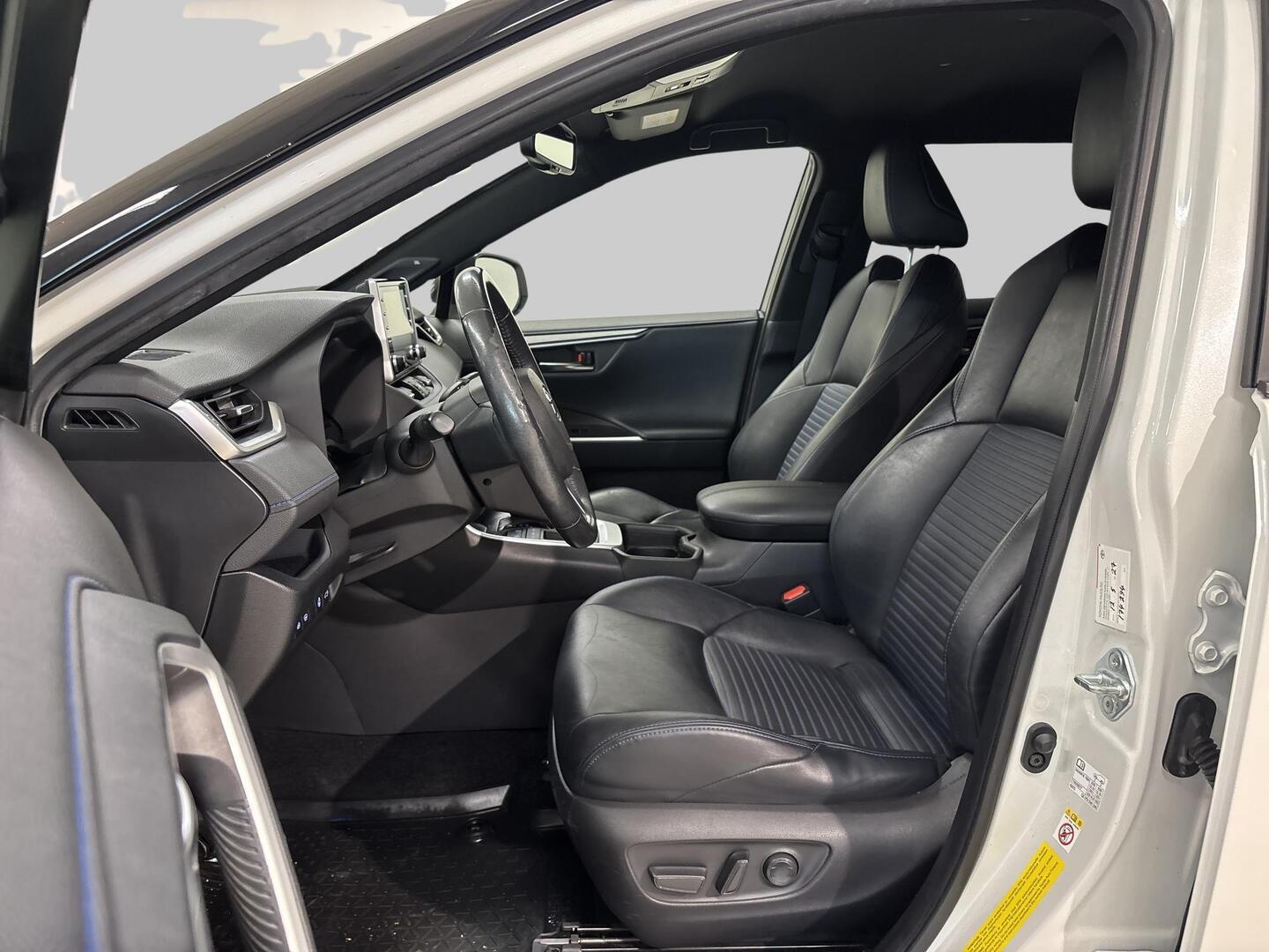 TOYOTA RAV4 2020