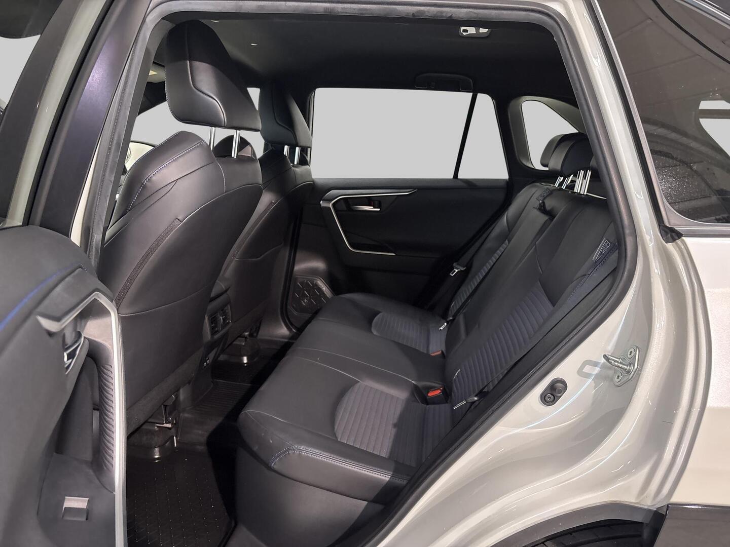 TOYOTA RAV4 2020