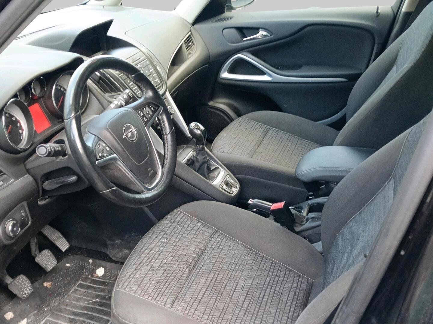 OPEL Zafira Tourer 2015