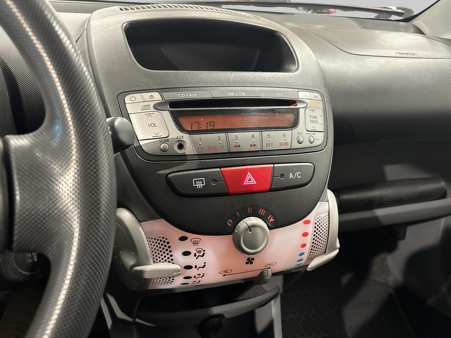 TOYOTA AYGO 2010