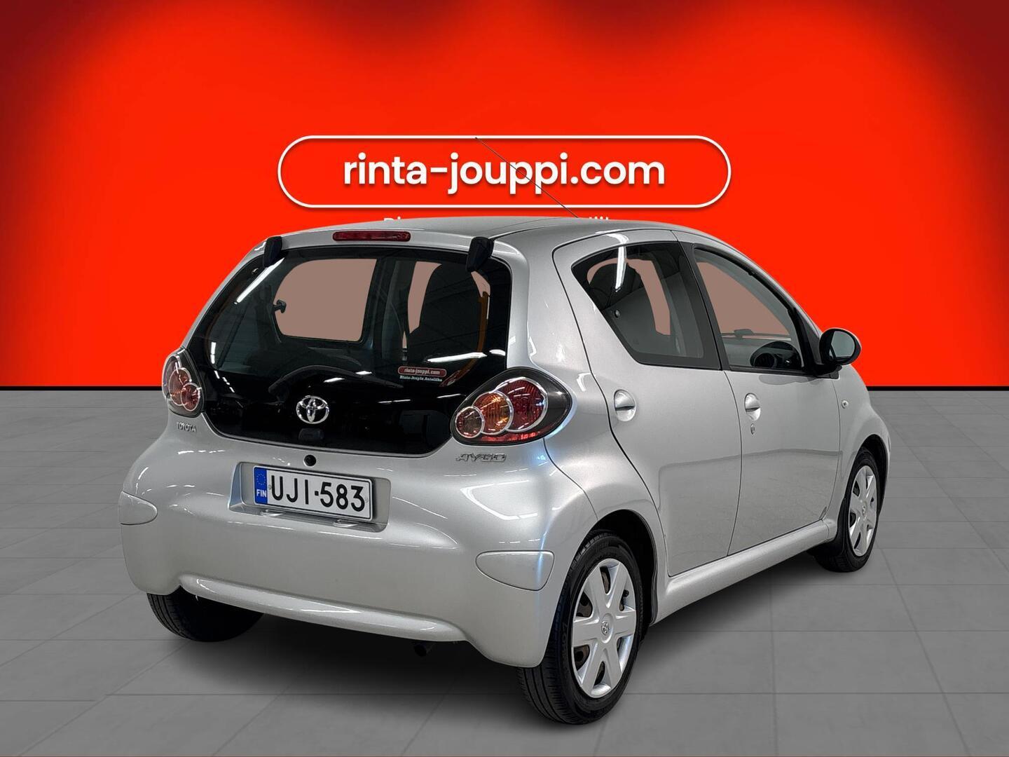 TOYOTA AYGO 2010