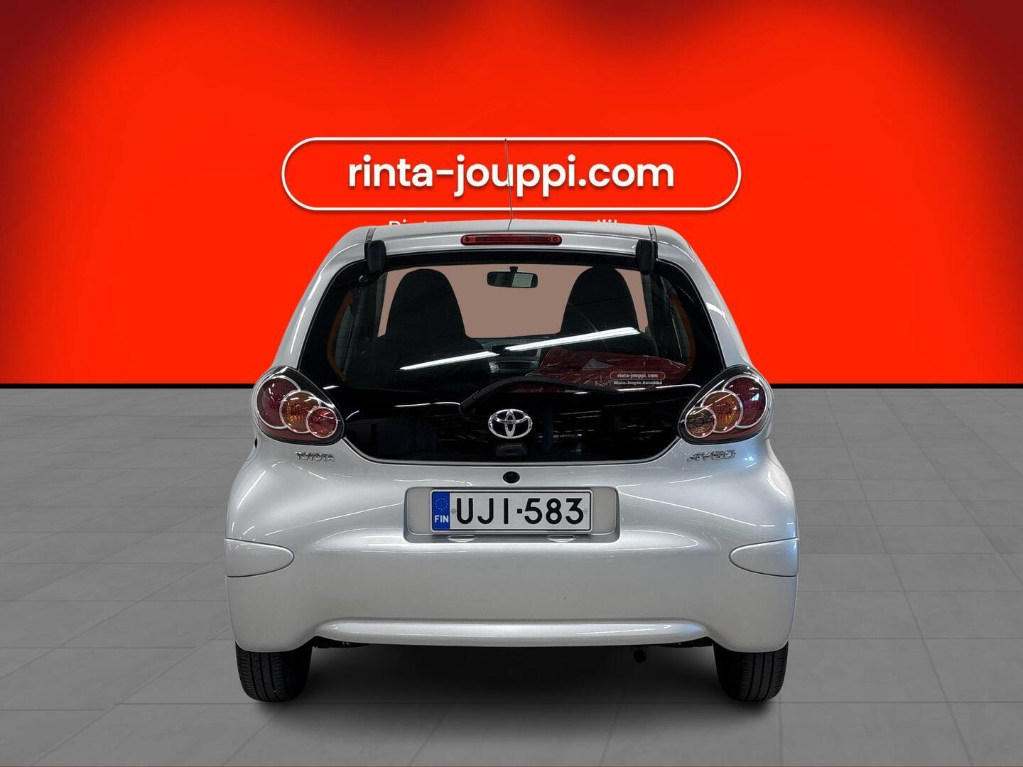 TOYOTA AYGO 2010