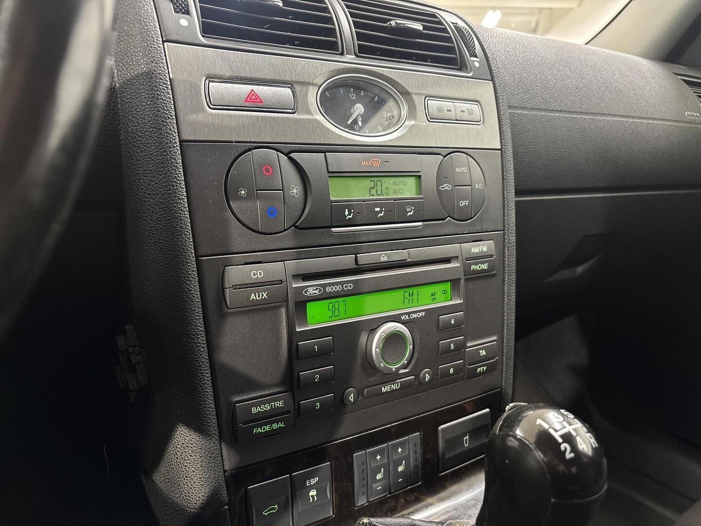 FORD Mondeo 2004