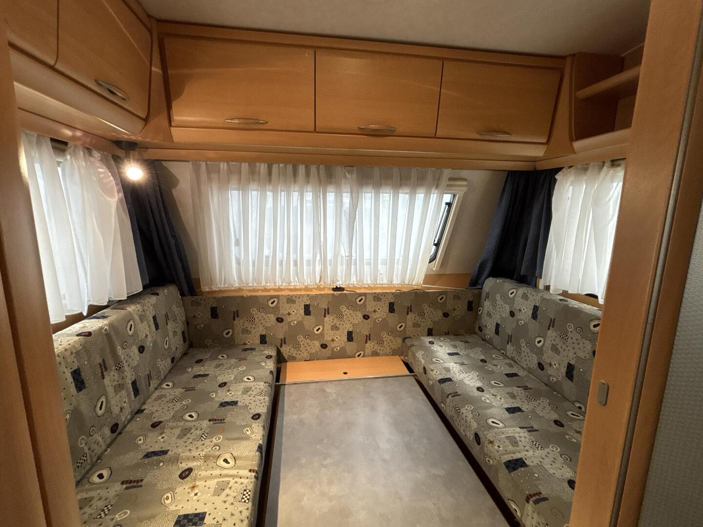 HYMER Eriba Nova 2000