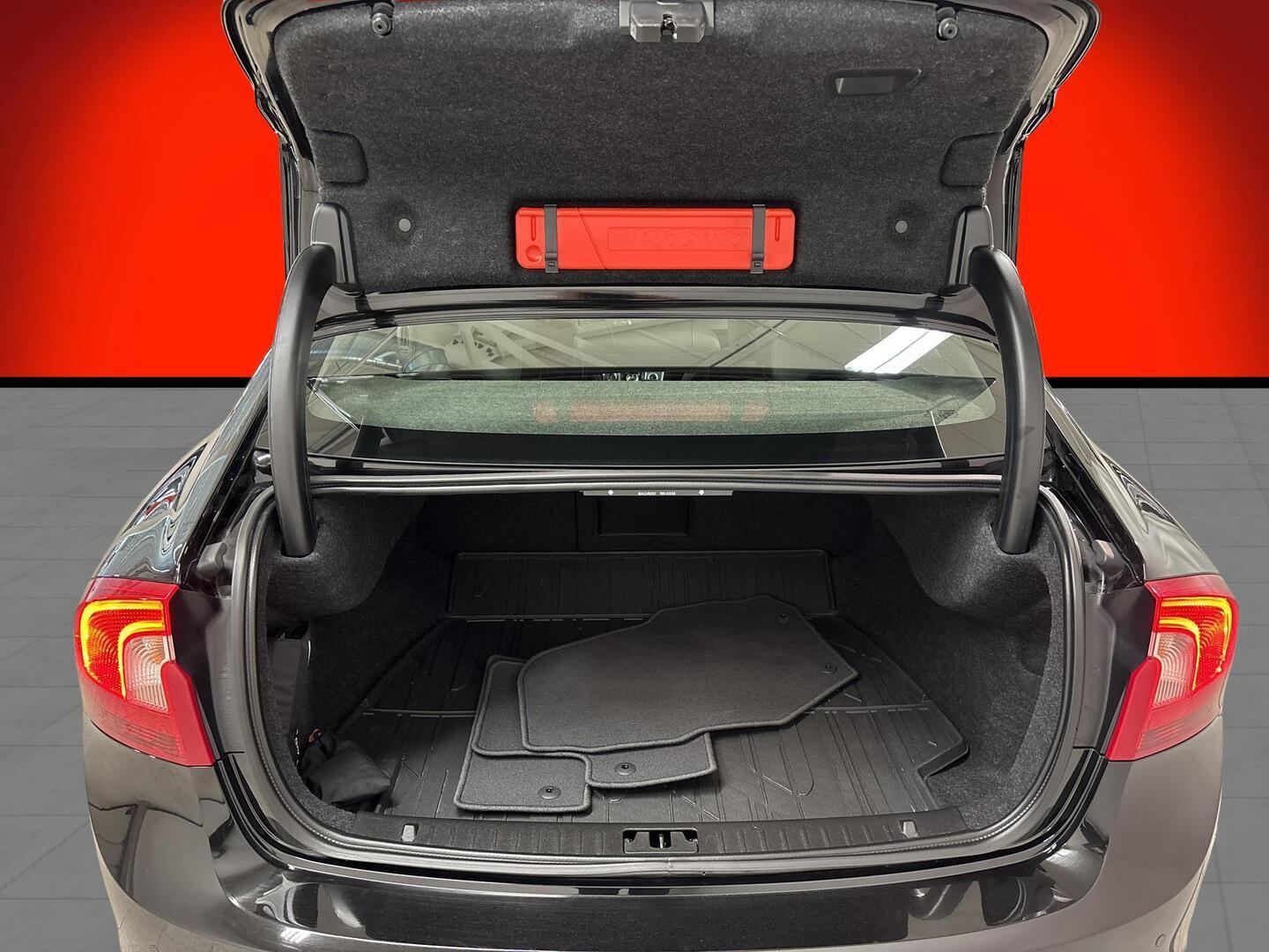 VOLVO S60 Cross Country 2018