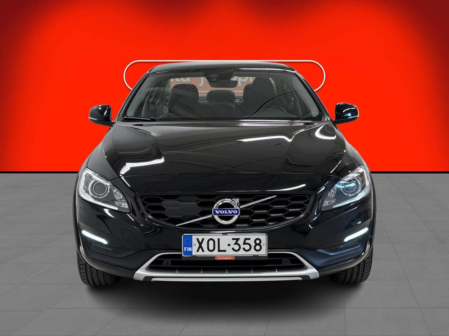 VOLVO S60 Cross Country 2018