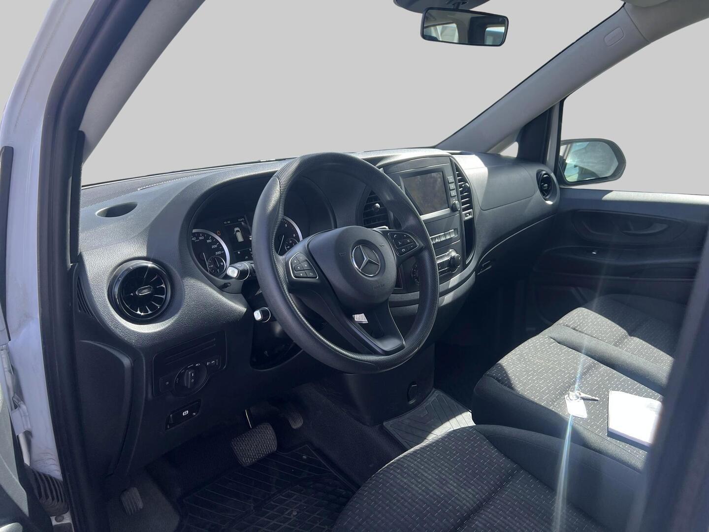 MERCEDES-BENZ VITO 2022
