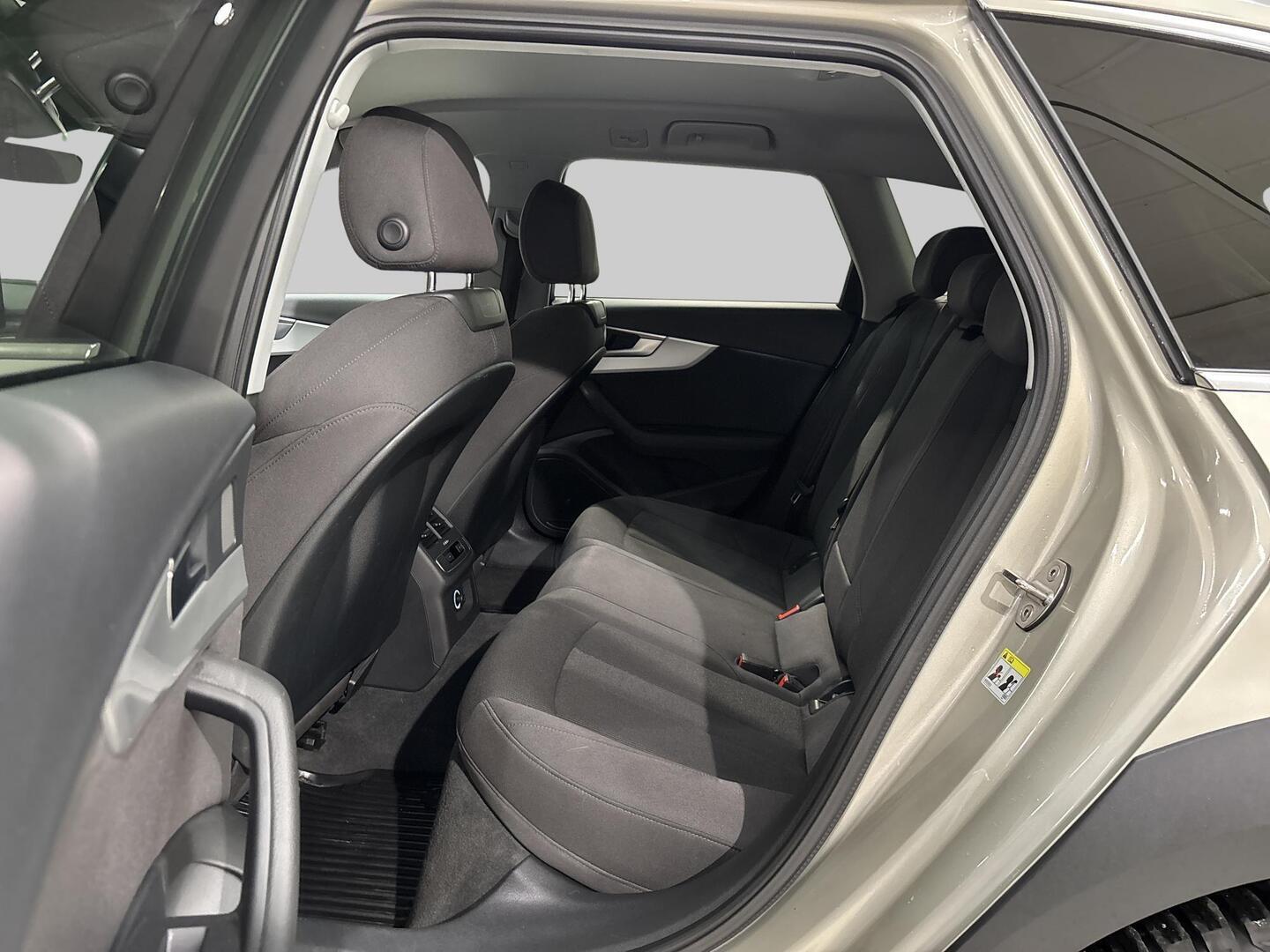 AUDI A4 allroad quattro 2017