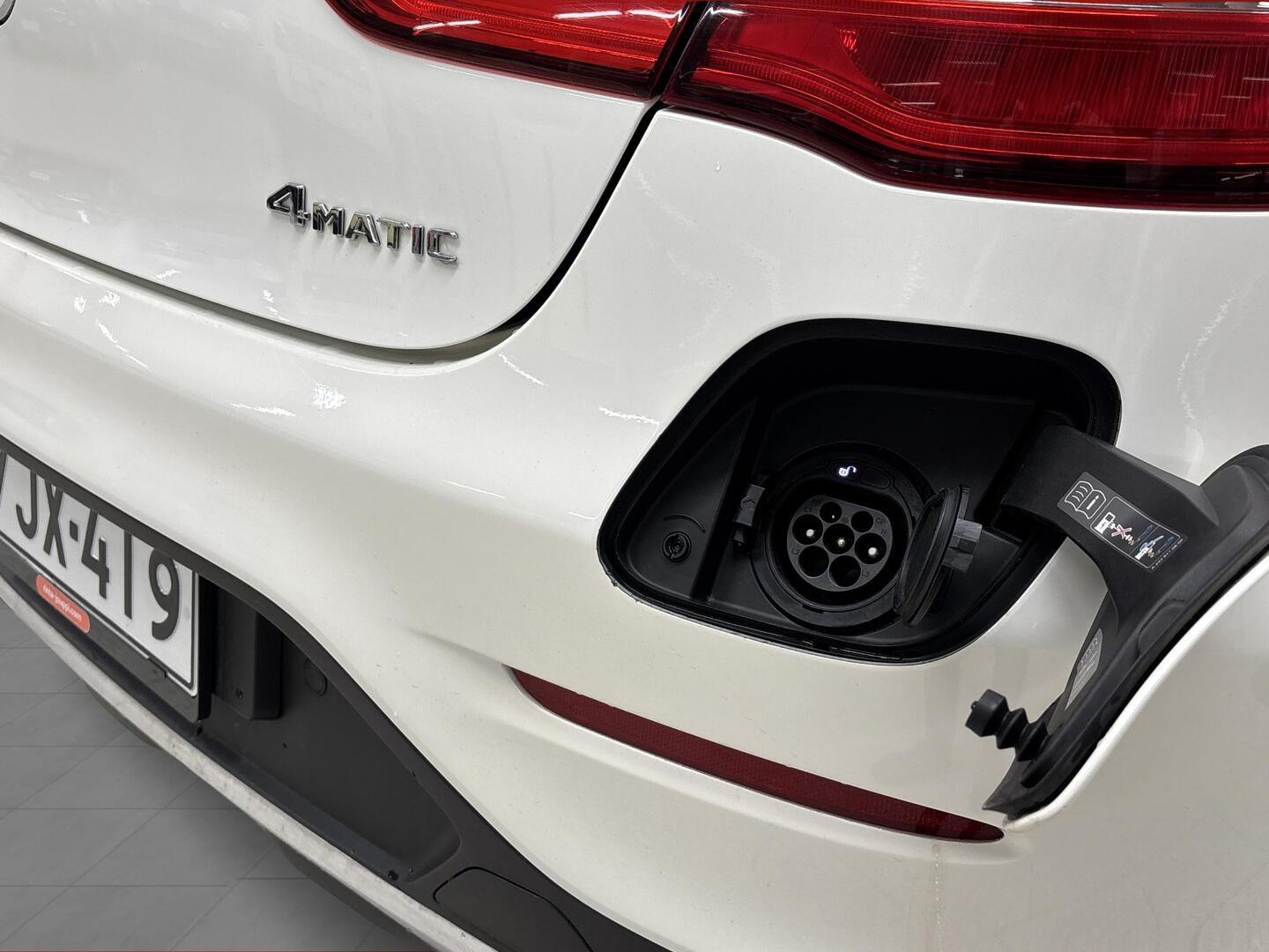 MERCEDES-BENZ GLC 2018