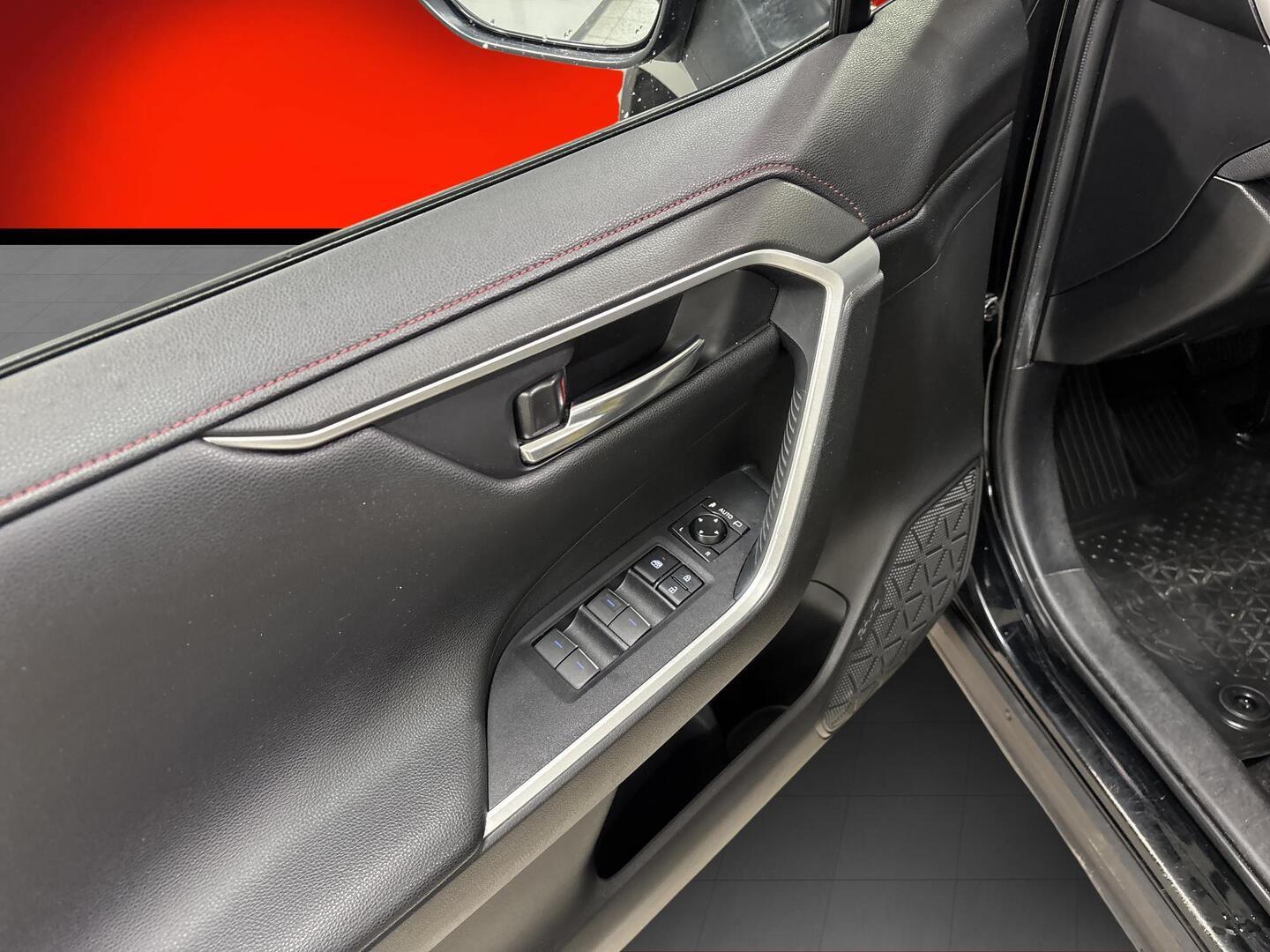 TOYOTA RAV4 PLUG-IN 2020