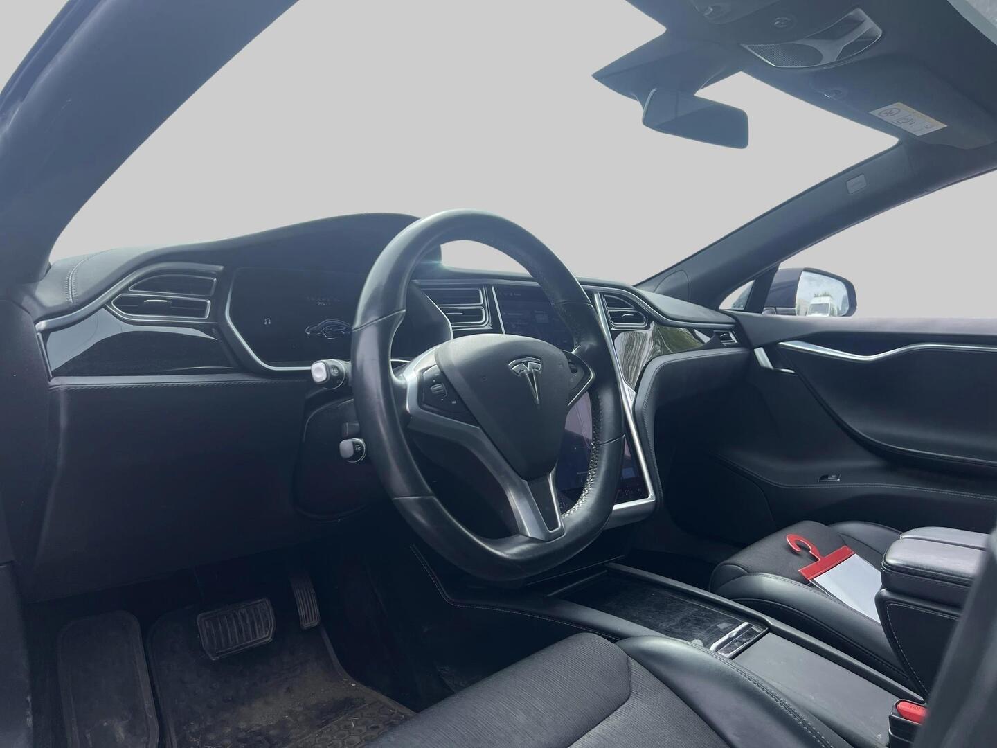 TESLA Model S 2018