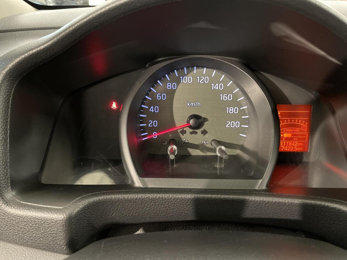 NISSAN NV200 2013