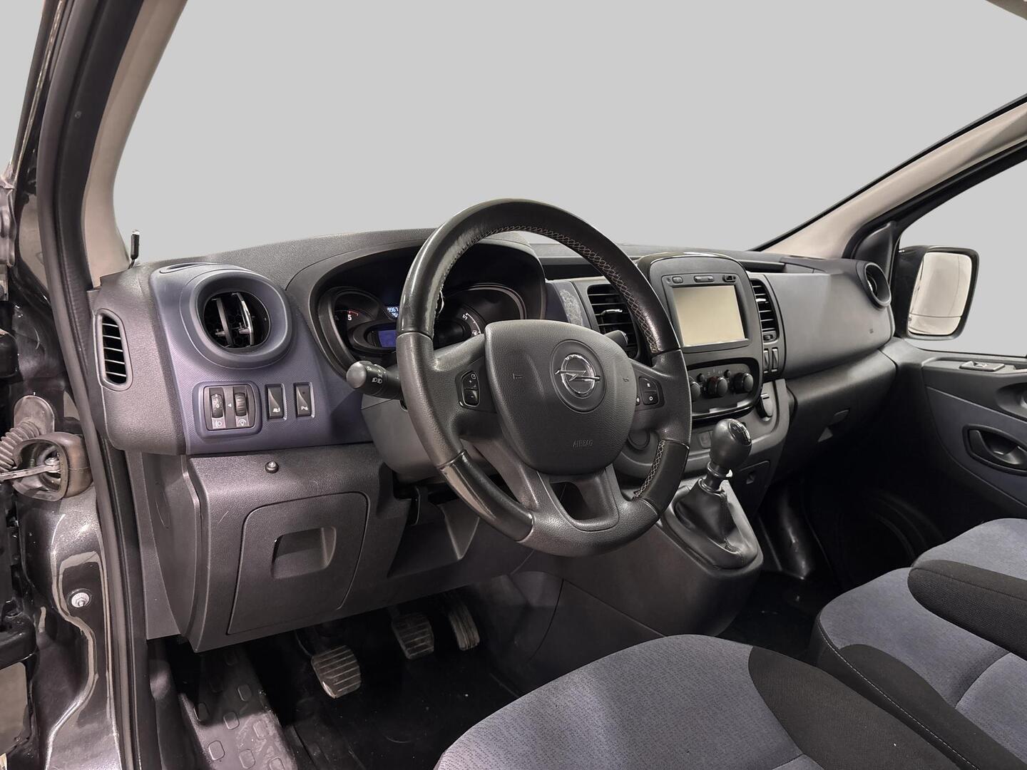 OPEL Vivaro 2016