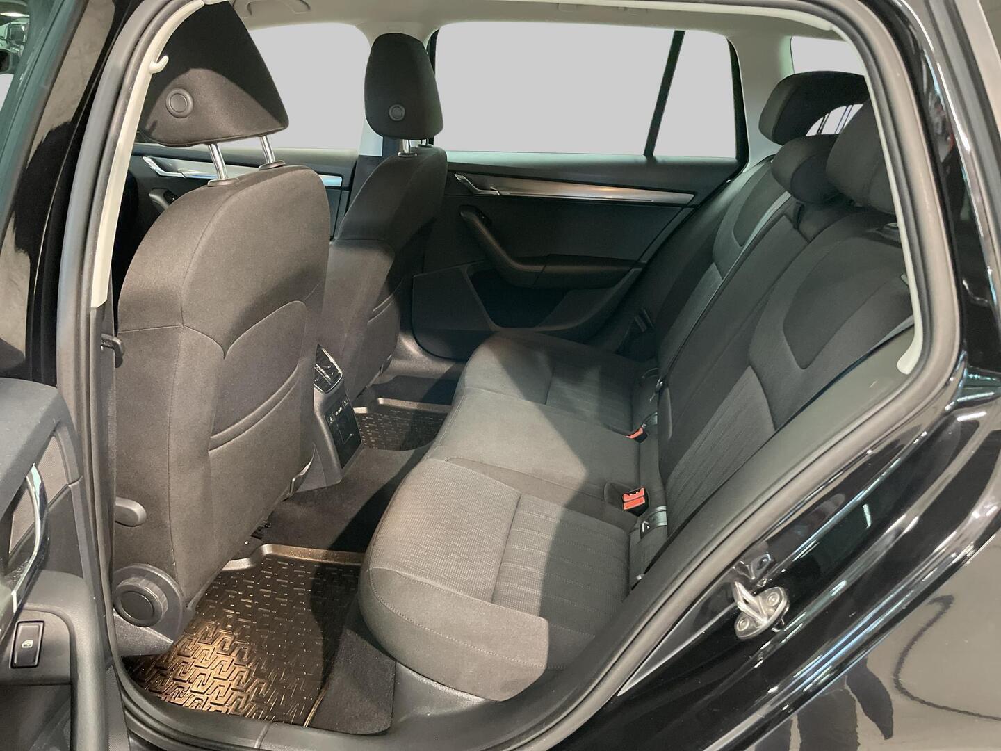 SKODA OCTAVIA 2020