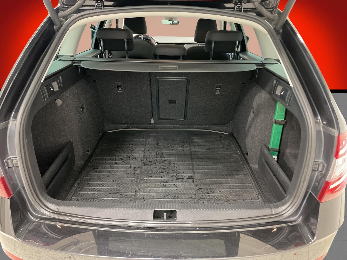 SKODA OCTAVIA 2020