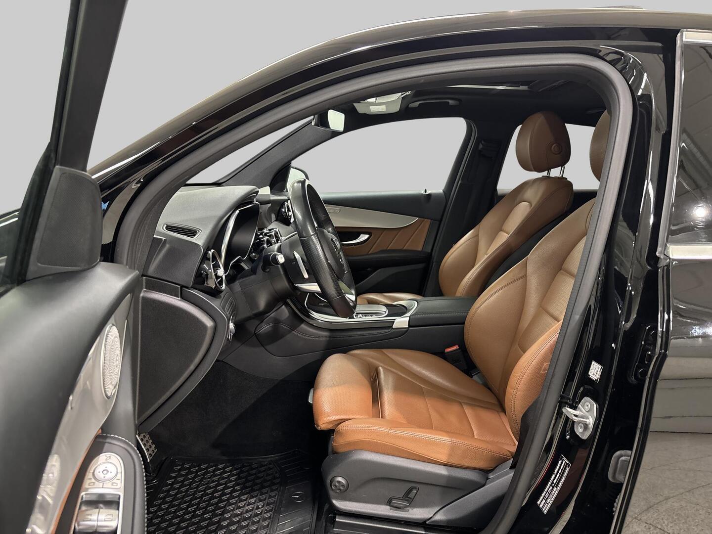 MERCEDES-BENZ GLC 2020