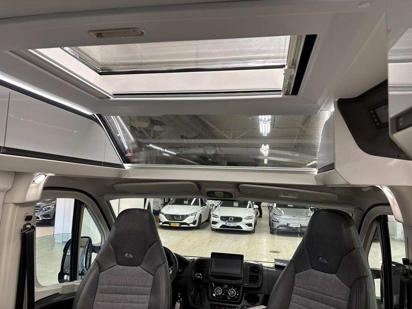 ADRIA Twin 640 SGX Supreme 2023