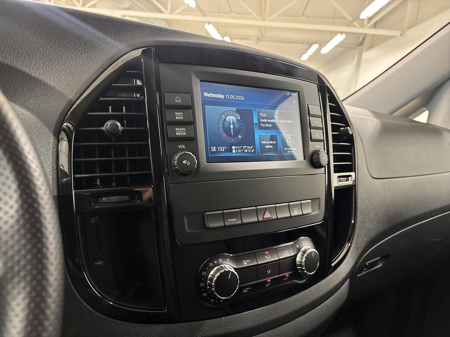 MERCEDES-BENZ Vito 2023